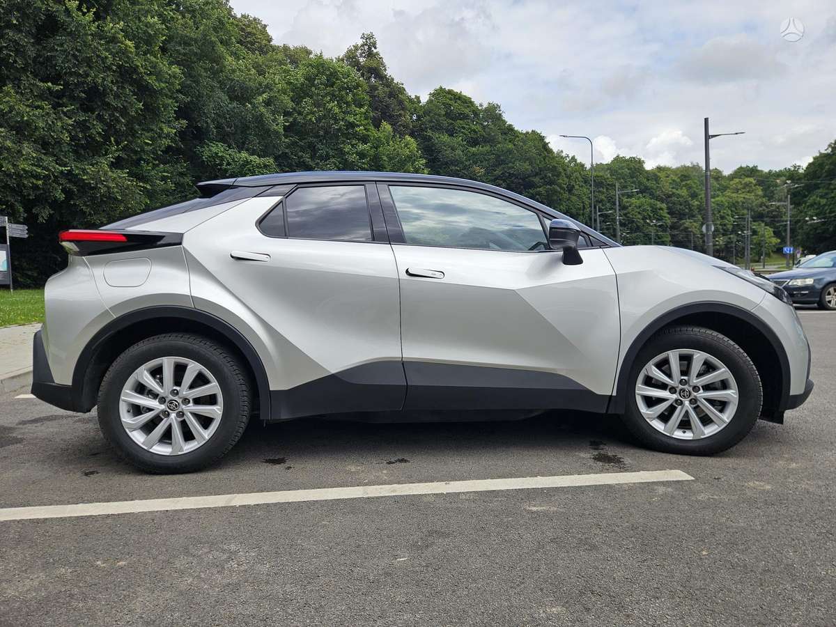 Toyota C-HR - 10