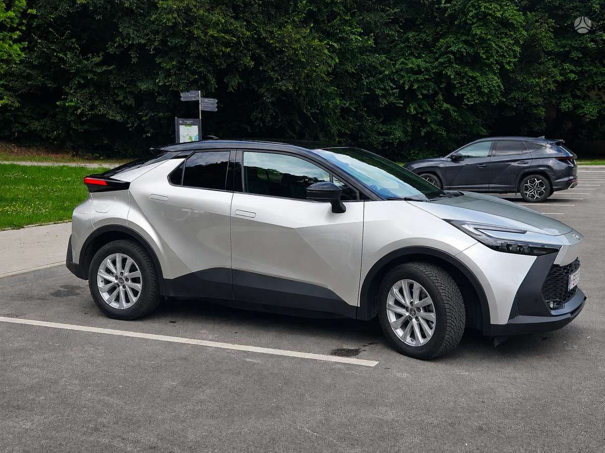 Toyota C-HR - 8