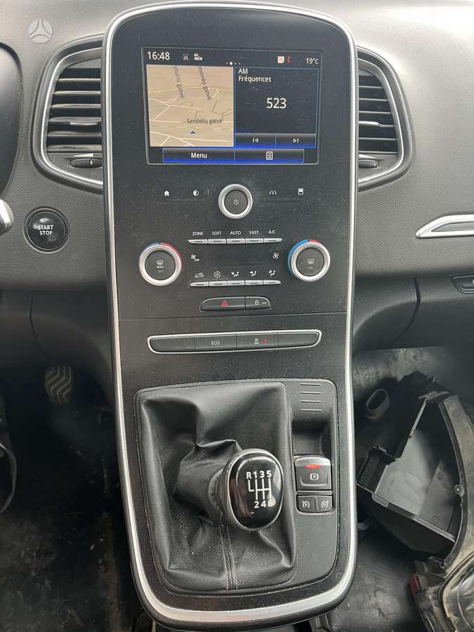 Renault Scenic, 1.5 l., Минивэн