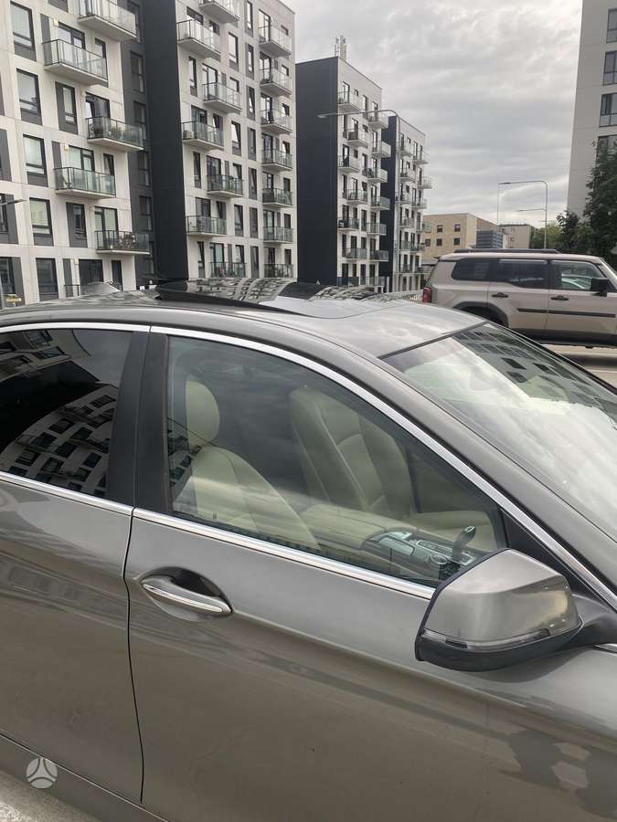 BMW 528, 2.0 l., saloon / sedan