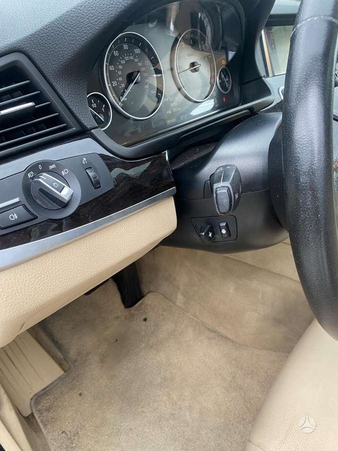 BMW 528, 2.0 l., Седан