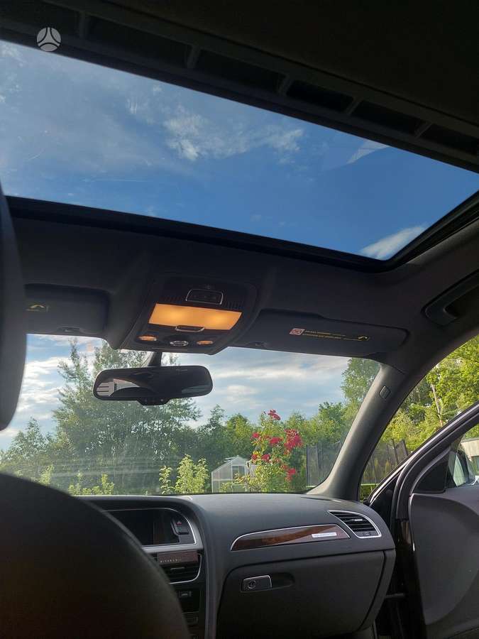 Audi A4, 2.0 l., Седан