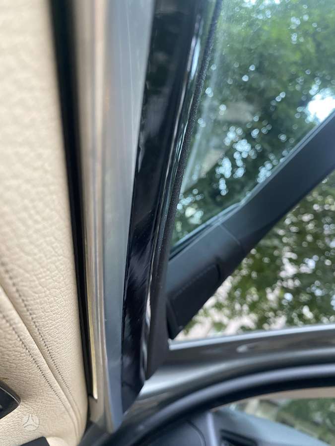 BMW 528, 2.0 l., Седан