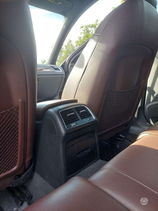 Audi A4, 2.0 l., Седан