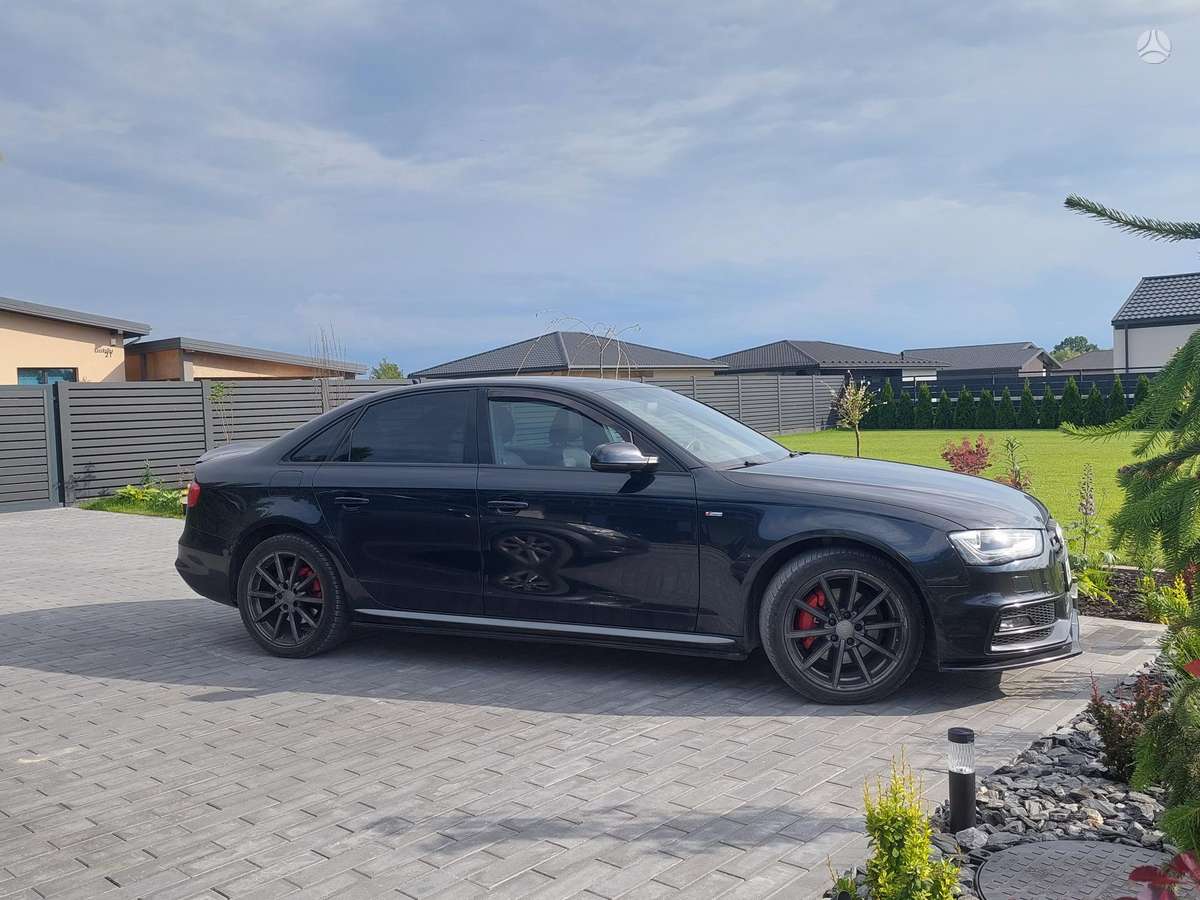 Audi A4, 2.0 l., Седан