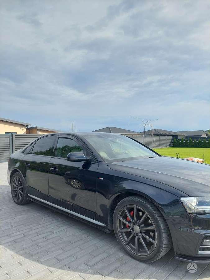 Audi A4, 2.0 l., Седан