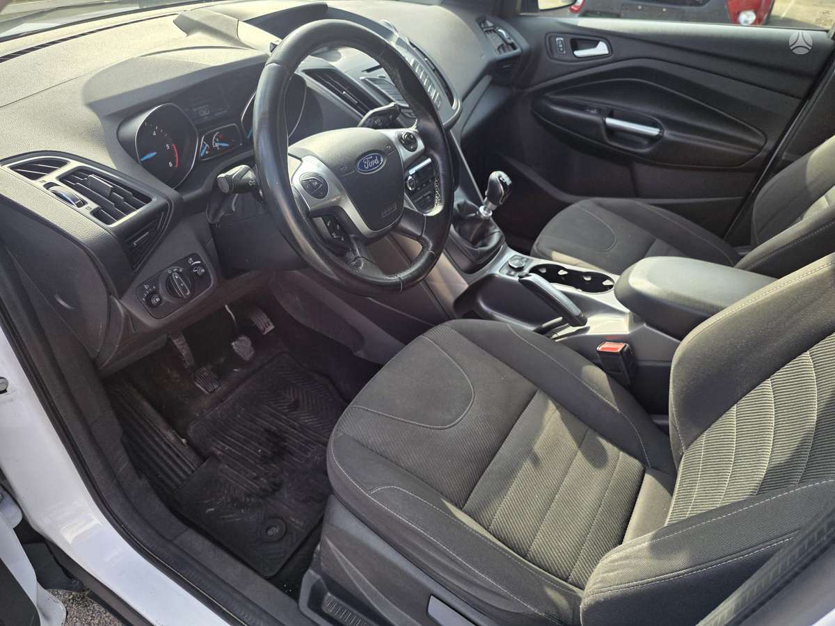 Ford Kuga, 2.0 l., off-road / crossover