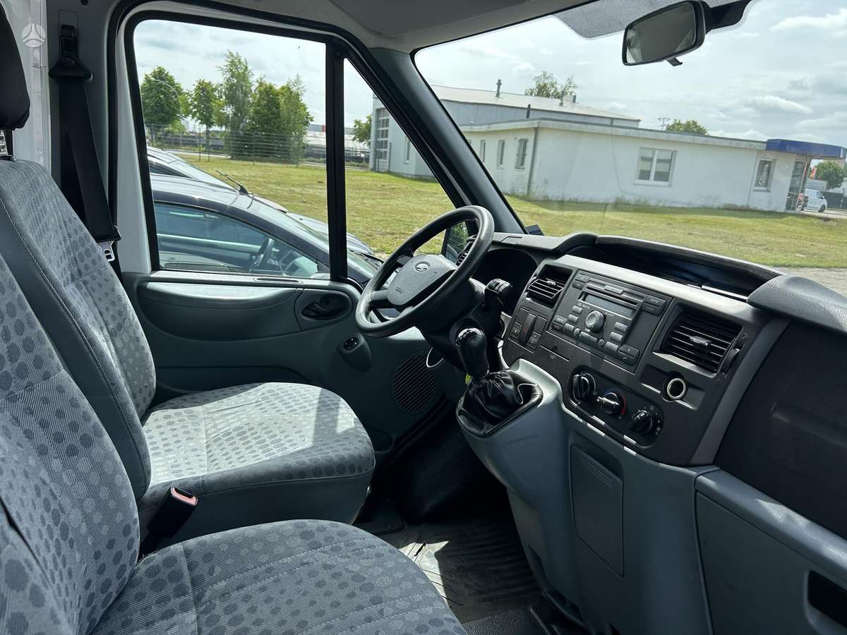 Ford Transit, 2.2 l., Минивэн