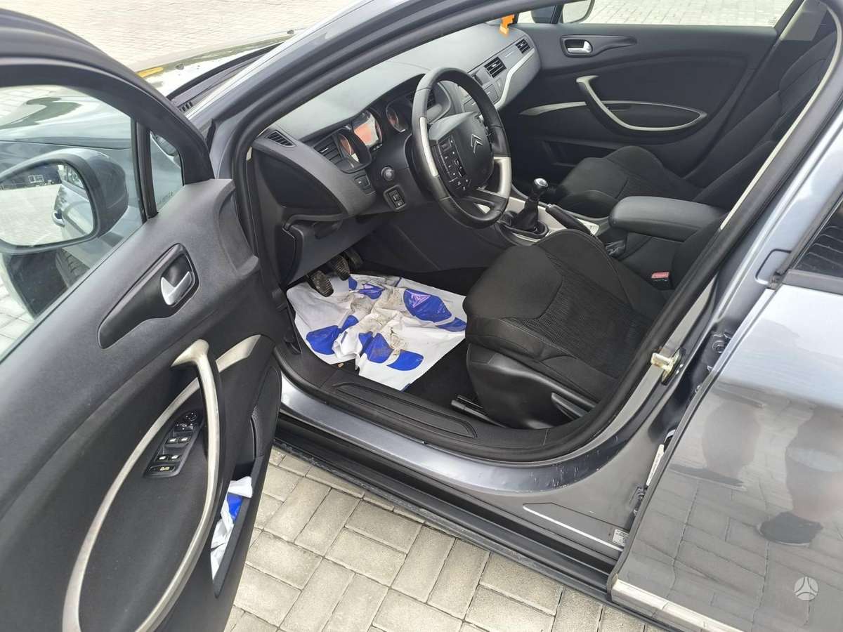 Citroen C5, 1.6 l., Седан