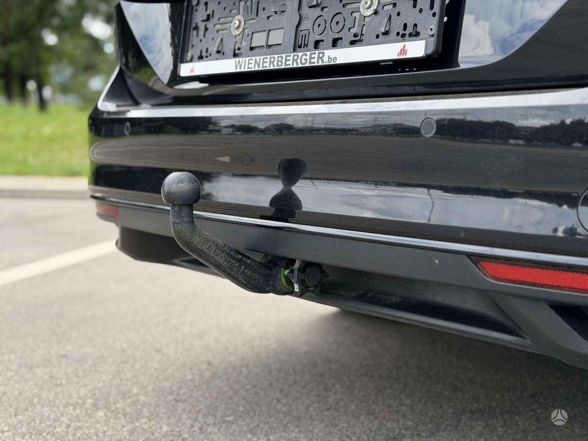 Volkswagen Passat - 8