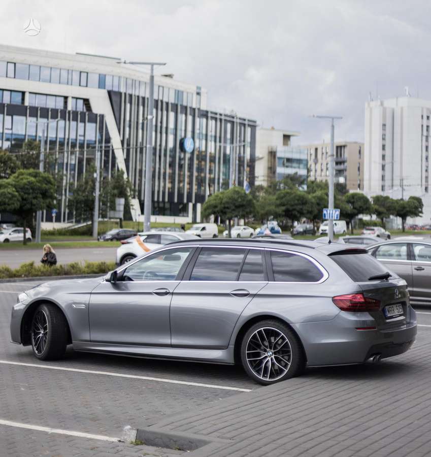BMW 525, 2.0 l., Универсал