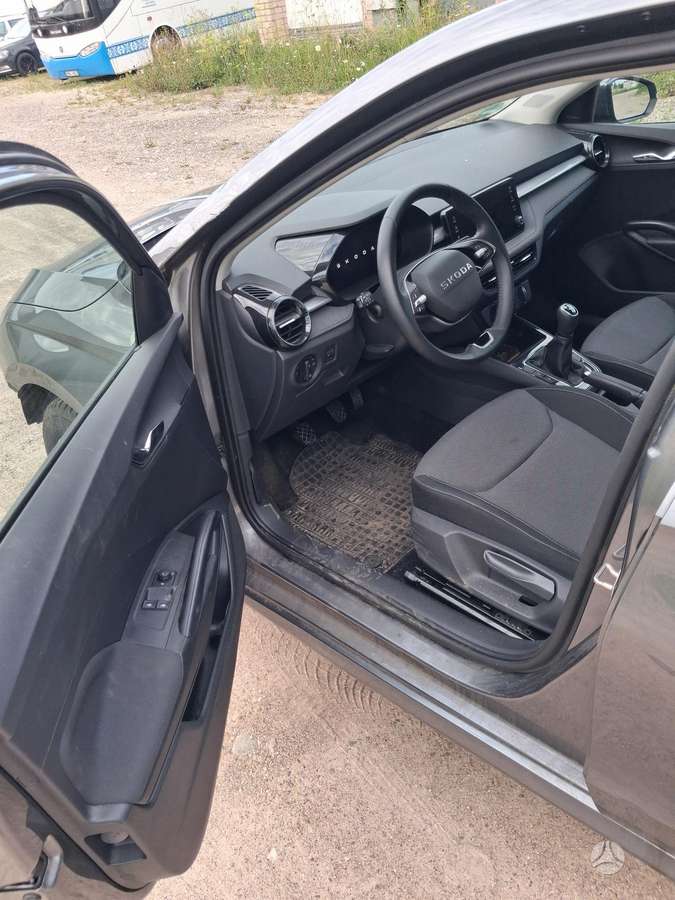 Škoda Fabia - 11