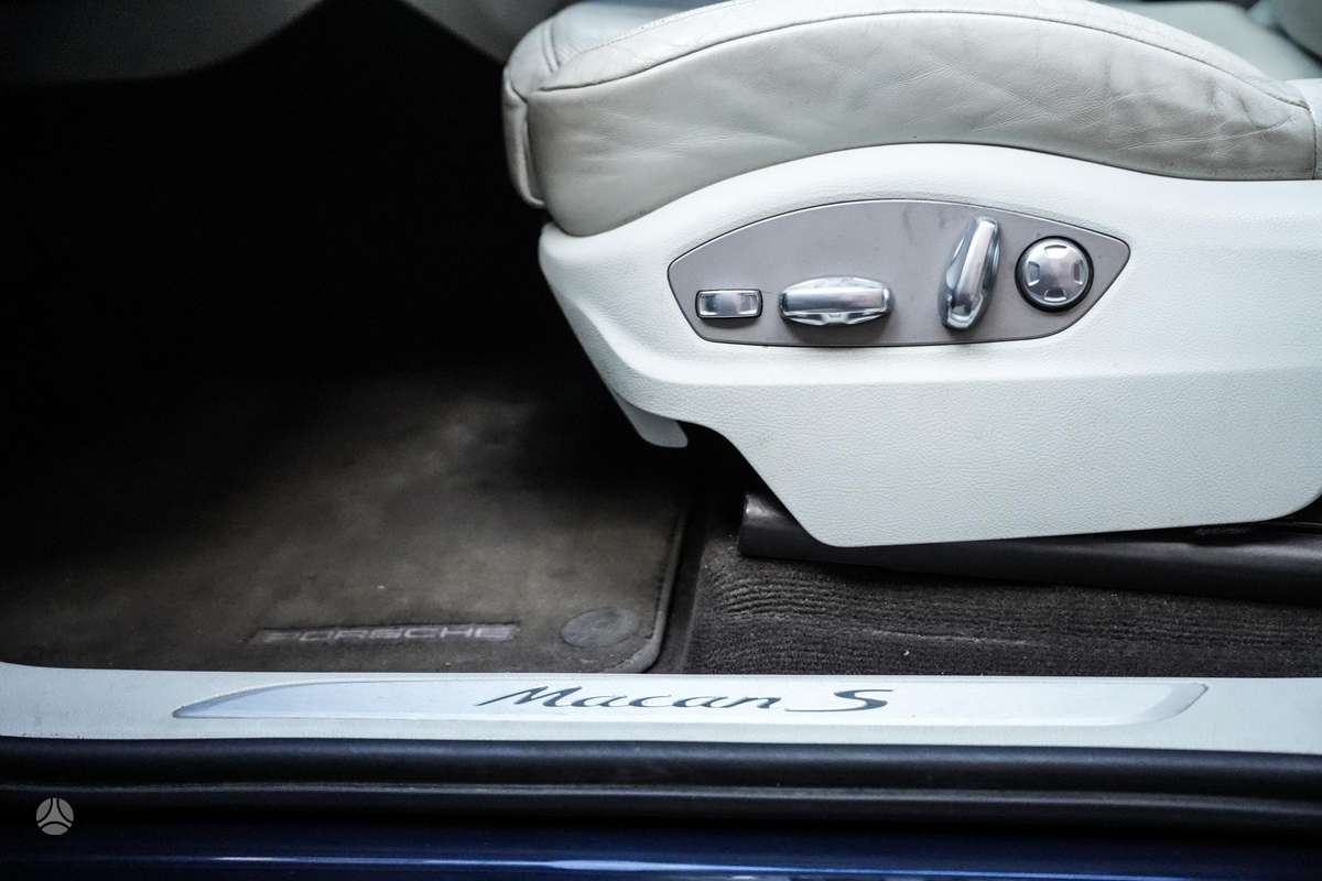 Porsche Macan - 10