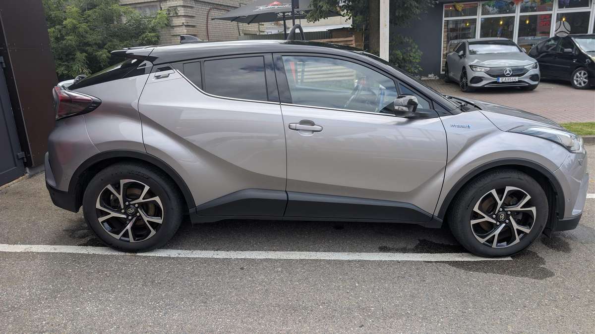 Toyota C-HR - 3