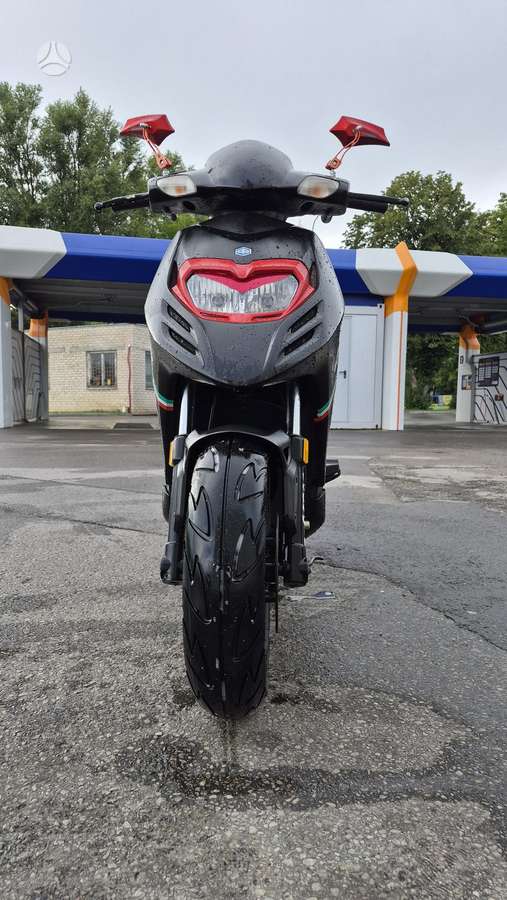 Piaggio Typhoon 50cc, мотороллеры / мопеды