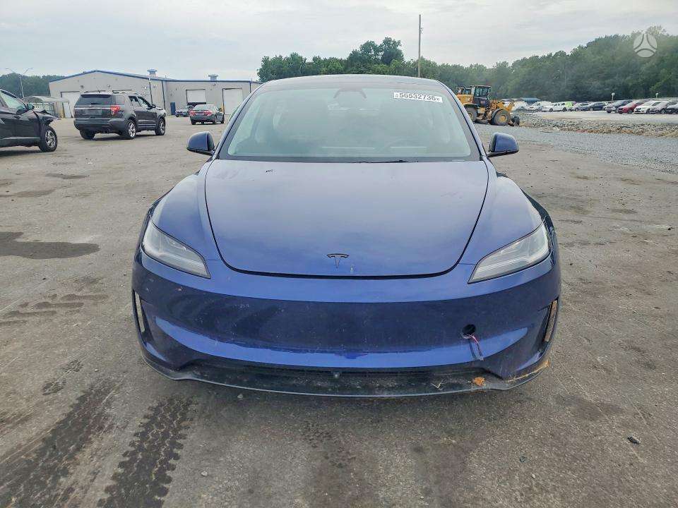 Tesla Model 3, 81 kWh, hatchback