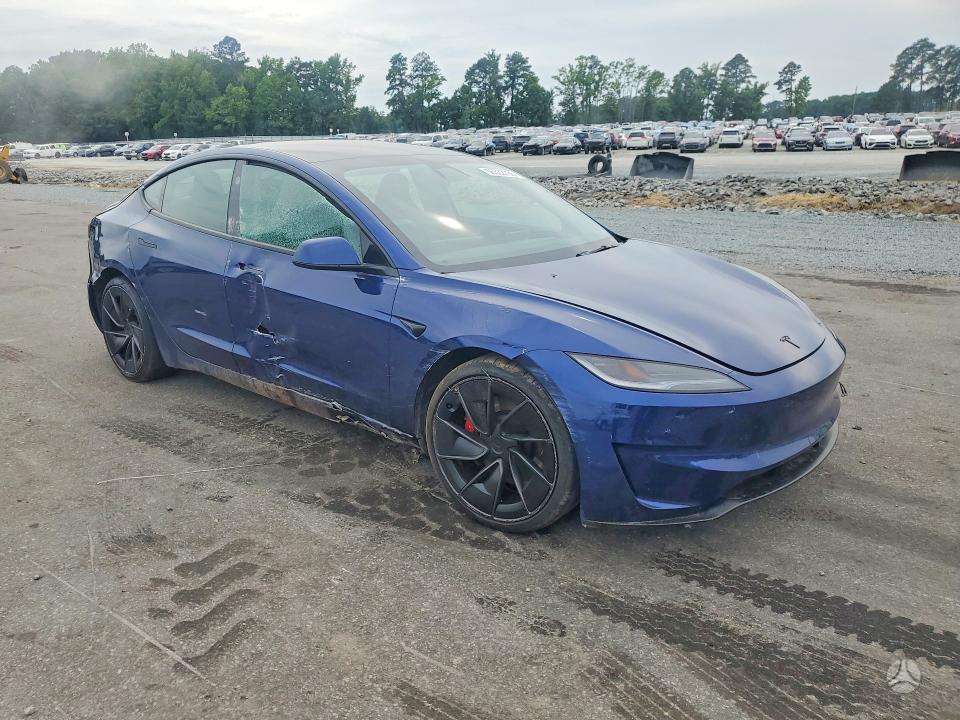 Tesla Model 3, 81 kWh, hatchback