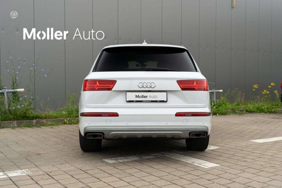 Audi Q7, 3.0 l., off-road / crossover