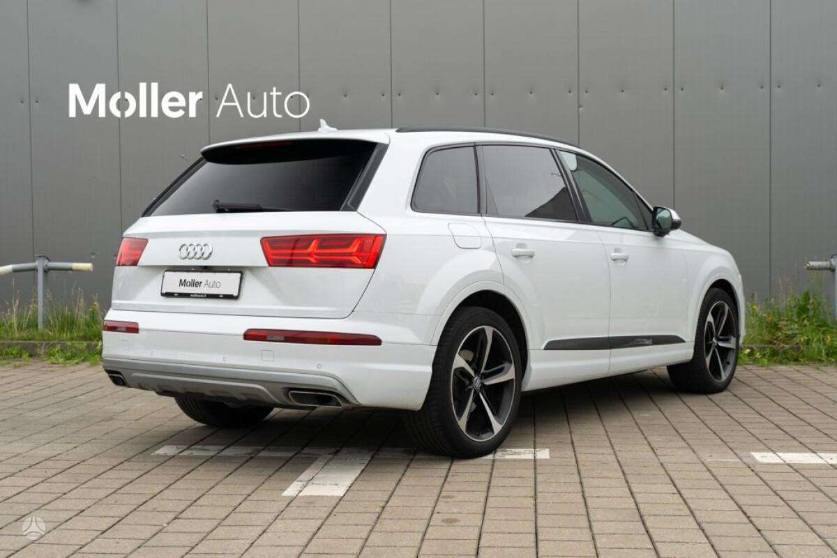 Audi Q7, 3.0 l., off-road / crossover