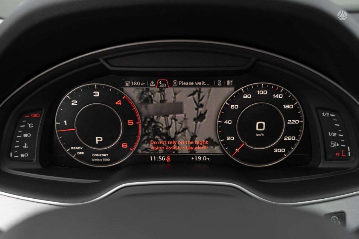 Audi Q7, 3.0 l., off-road / crossover