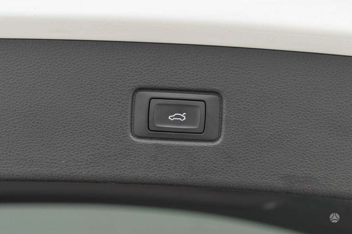 Audi Q7, 3.0 l., off-road / crossover
