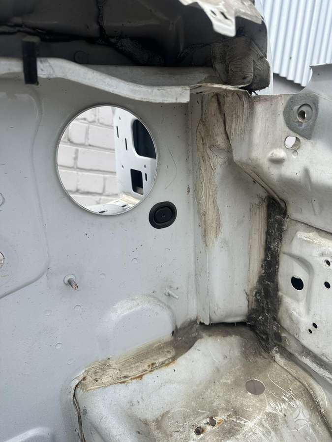 Ford Transit, preču
