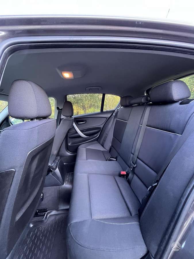 BMW 120, 2.0 l., hatchback