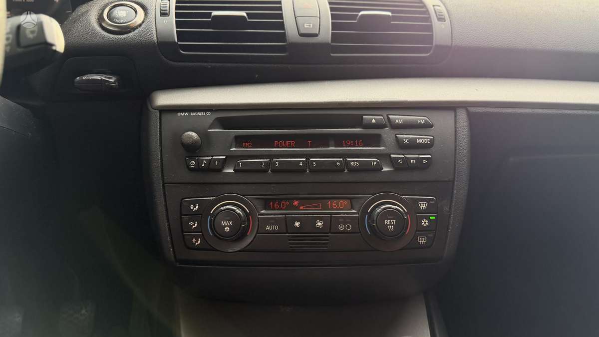 BMW 118, 2.0 l., Хэтчбек