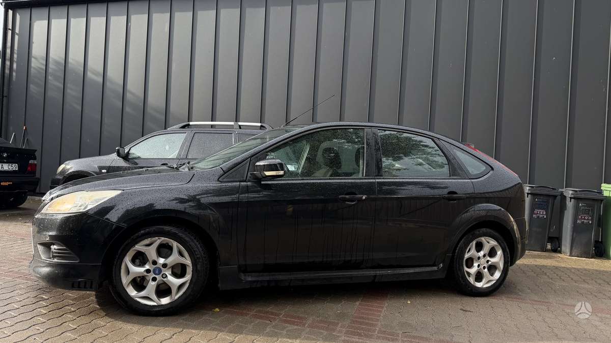 Ford Focus, 1.6 l., hatchback