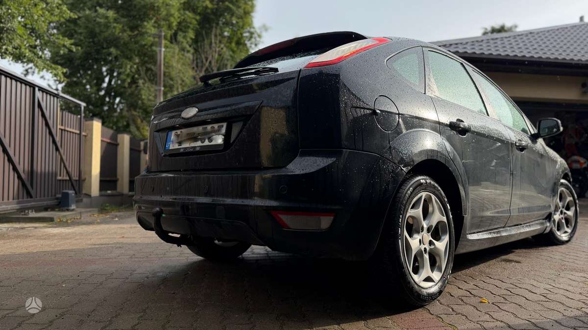 Ford Focus, 1.6 l., hatchback