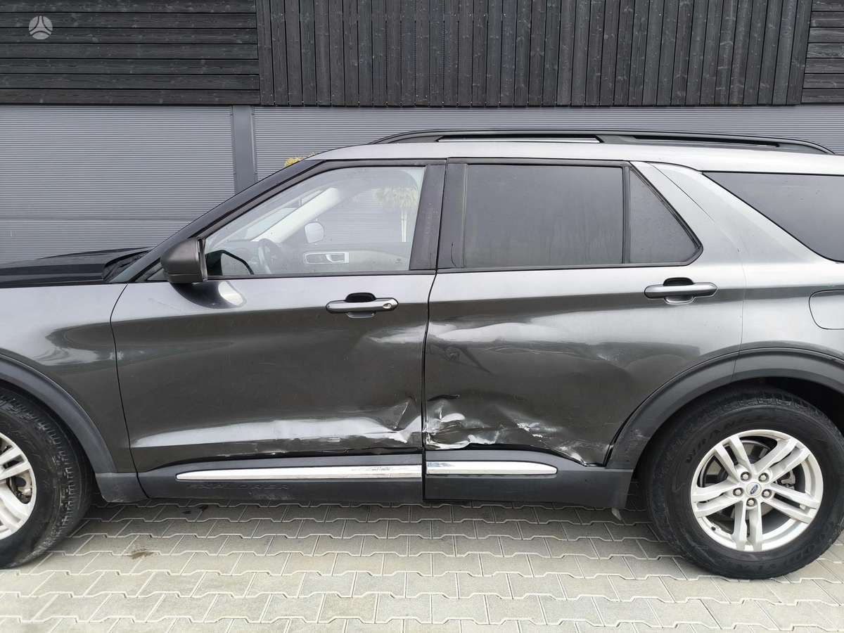 Ford Explorer, 2.3 l., off-road / crossover