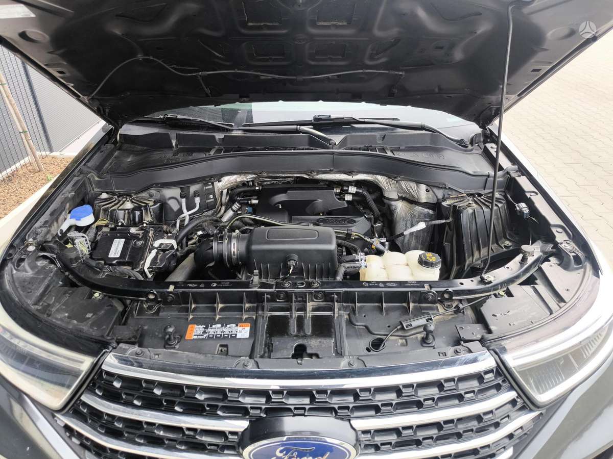 Ford Explorer, 2.3 l., off-road / crossover