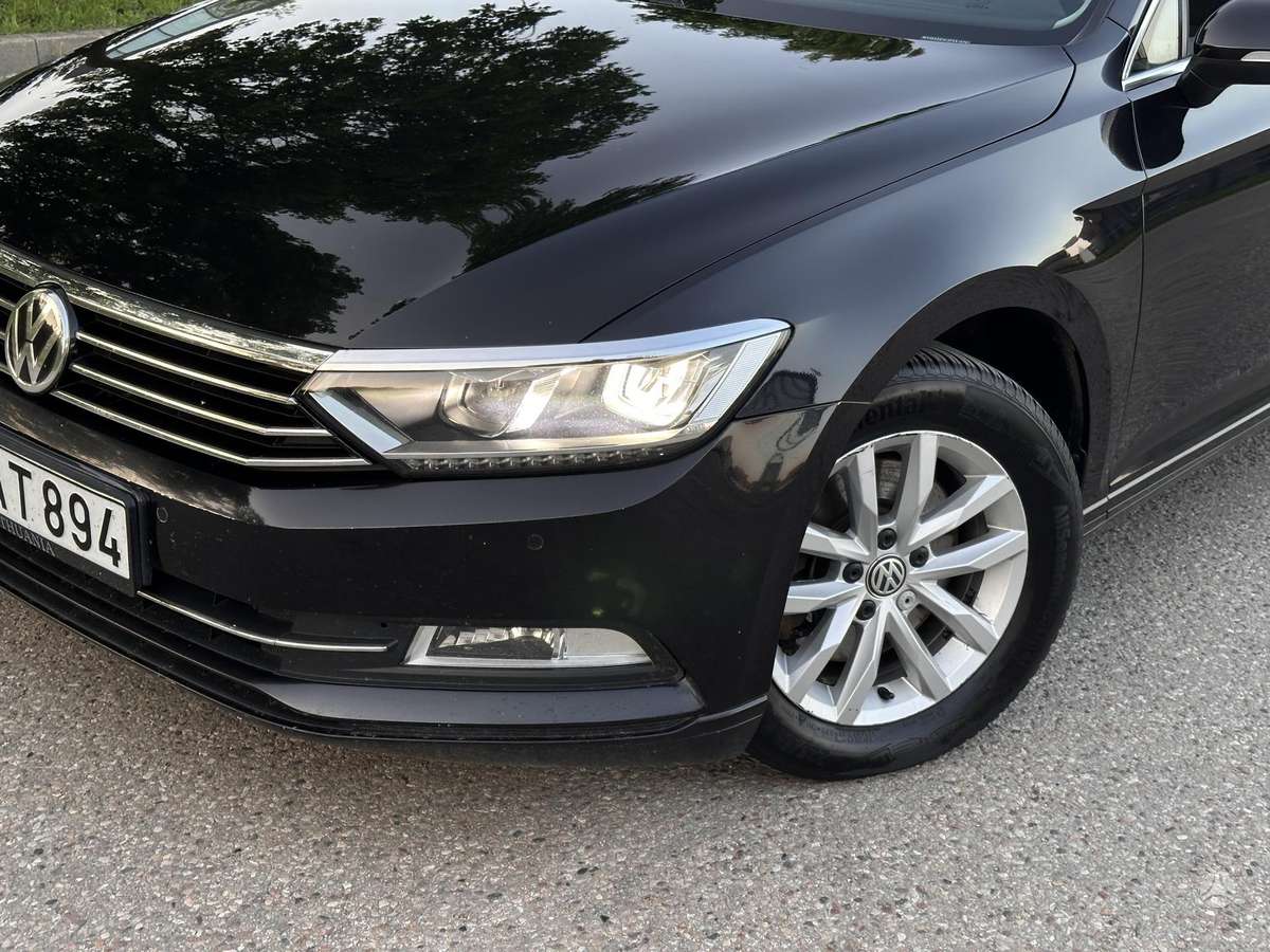 Volkswagen Passat - 2
