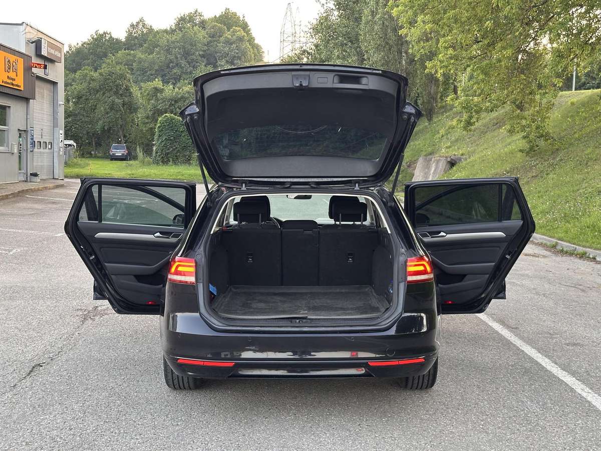 Volkswagen Passat, 2.0 l., Универсал