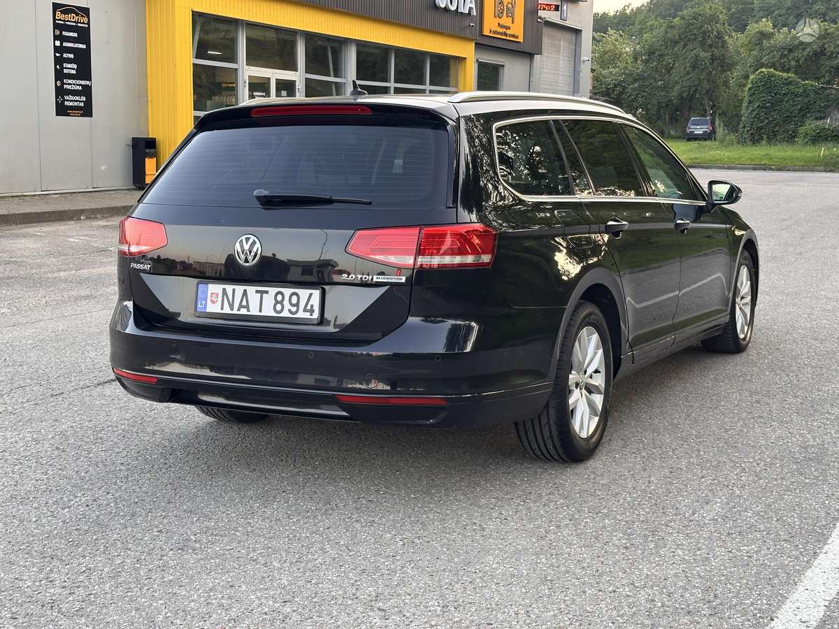 Volkswagen Passat - 11