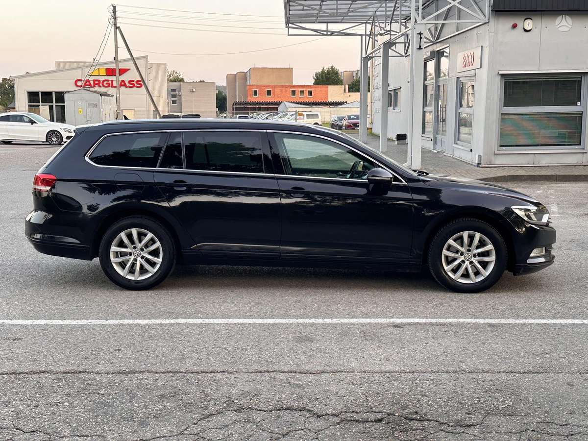 Volkswagen Passat - 12