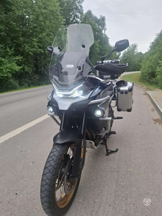 CFMOTO 800 Explore 800cc, touring / sport touring