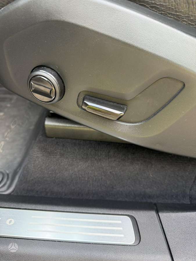 Volvo XC90 - 7