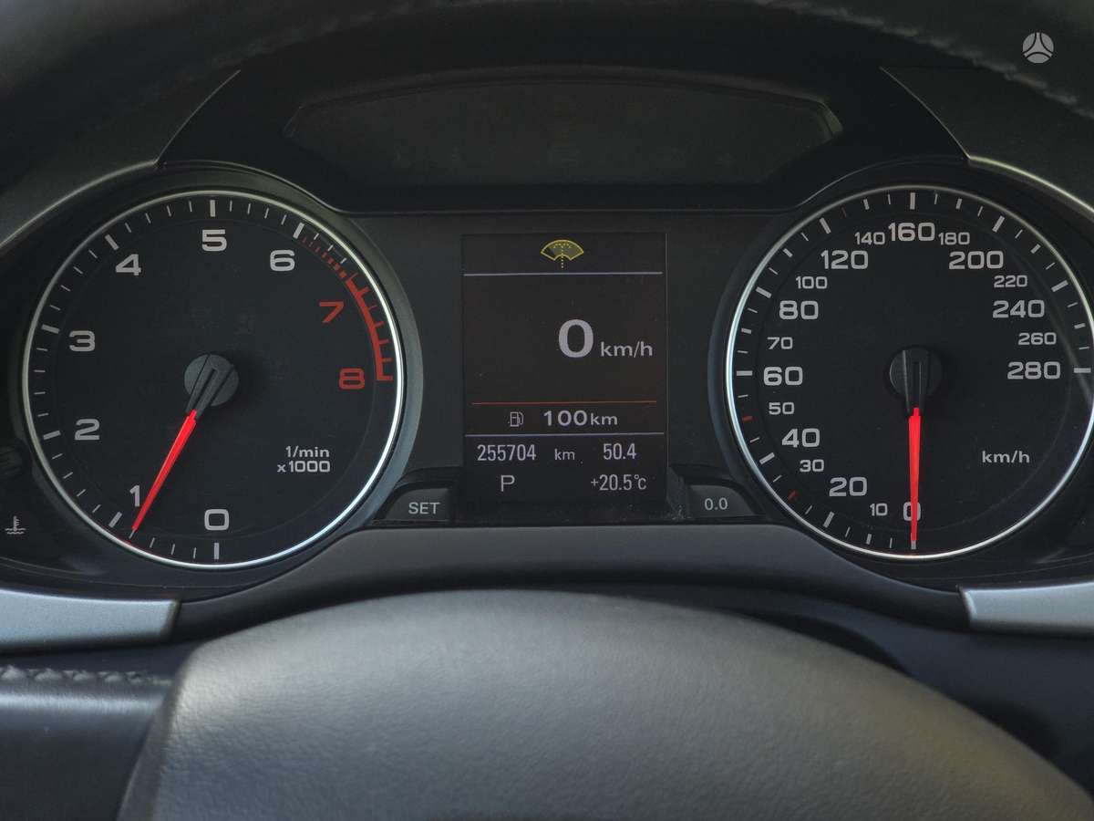 Audi A4, 2.0 l., Седан