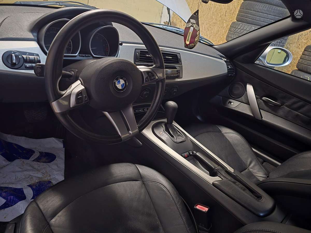 BMW Z4, 2.5 l., convertible
