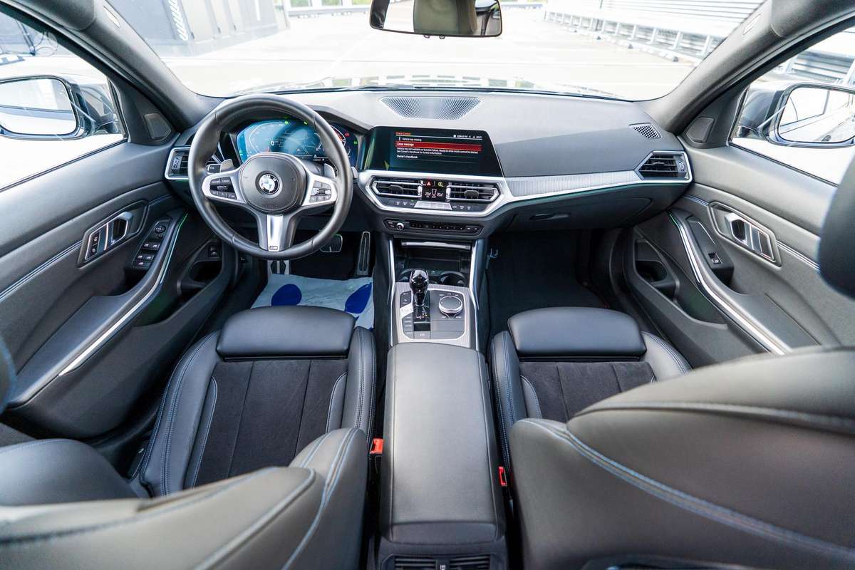 BMW 320, 2.0 l., wagon