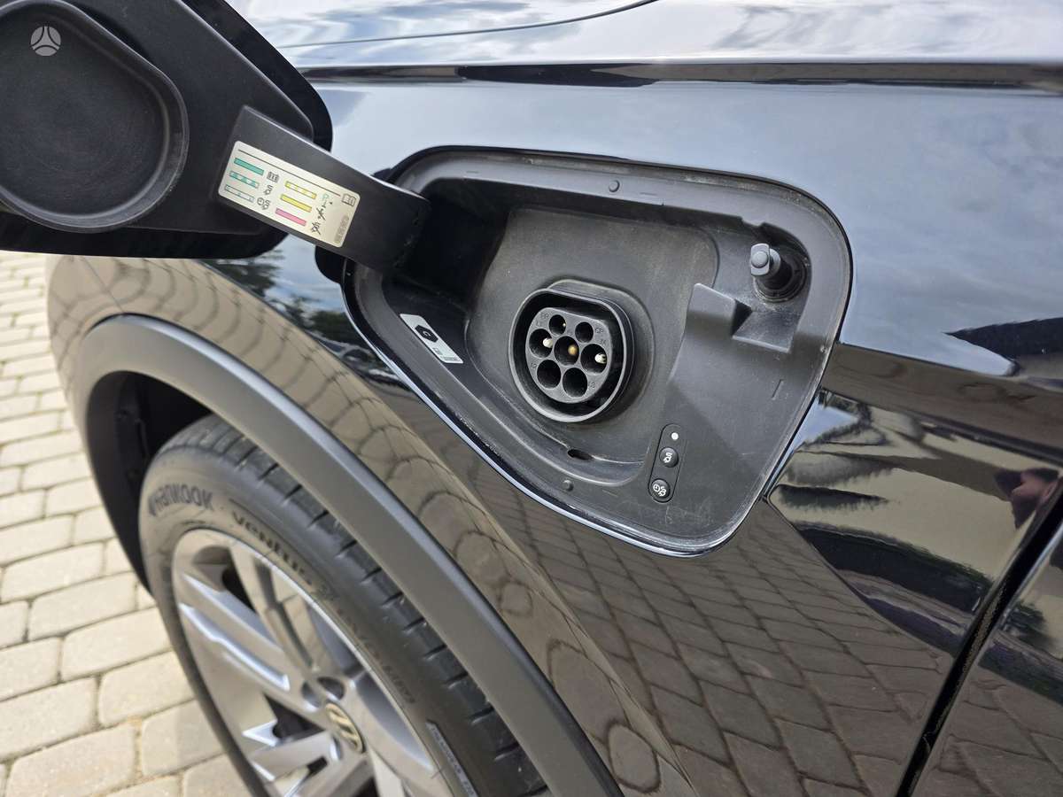 Volkswagen Tiguan - 5