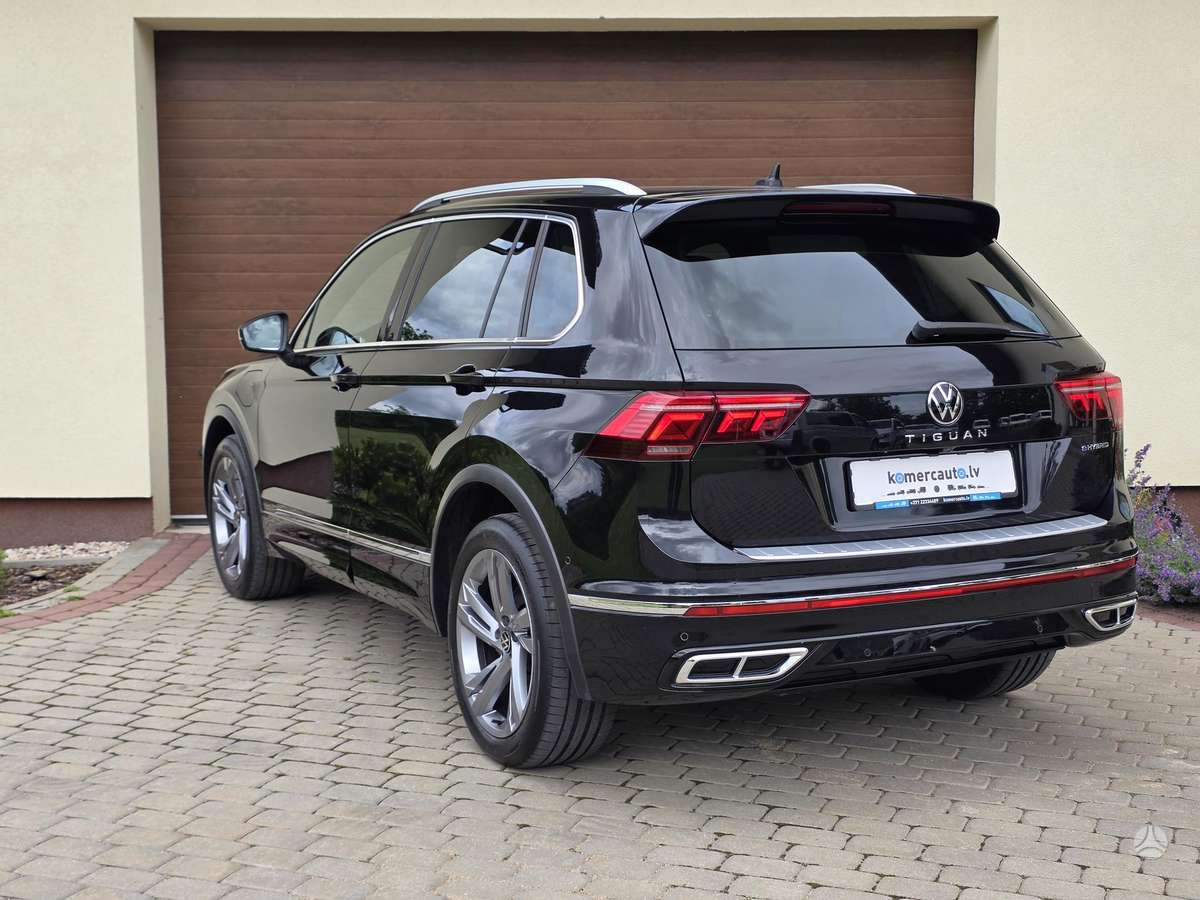 Volkswagen Tiguan - 11