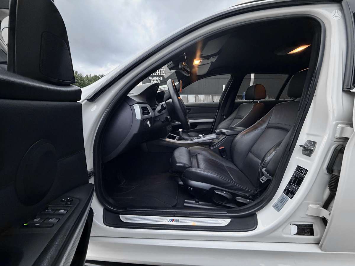 BMW 320, 2.0 l., wagon