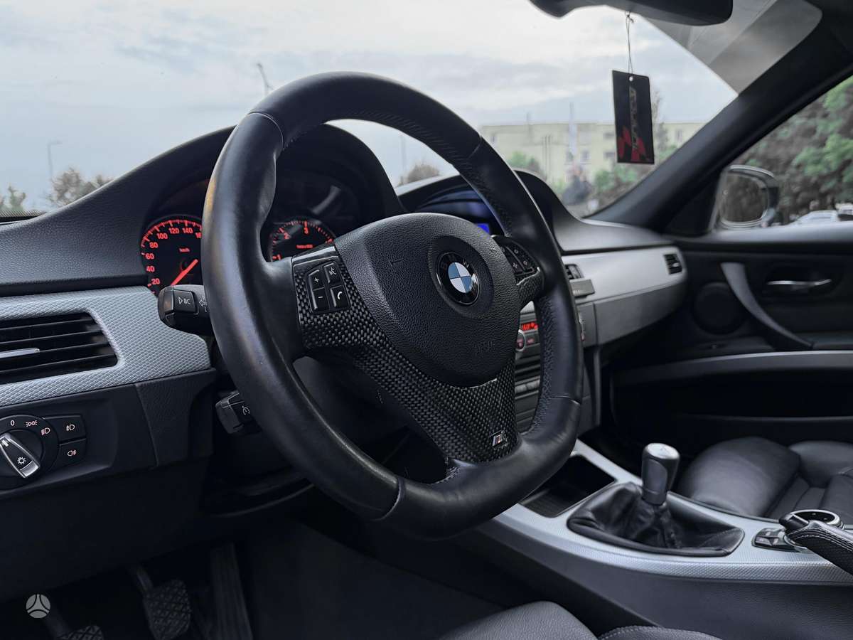 BMW 320, 2.0 l., wagon