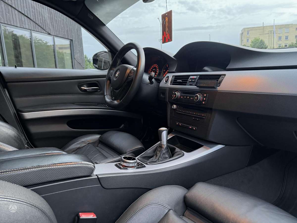 BMW 320, 2.0 l., wagon
