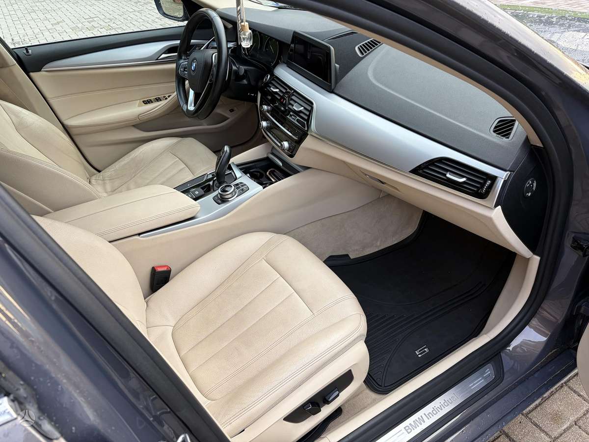 BMW 520, 2.0 l., wagon