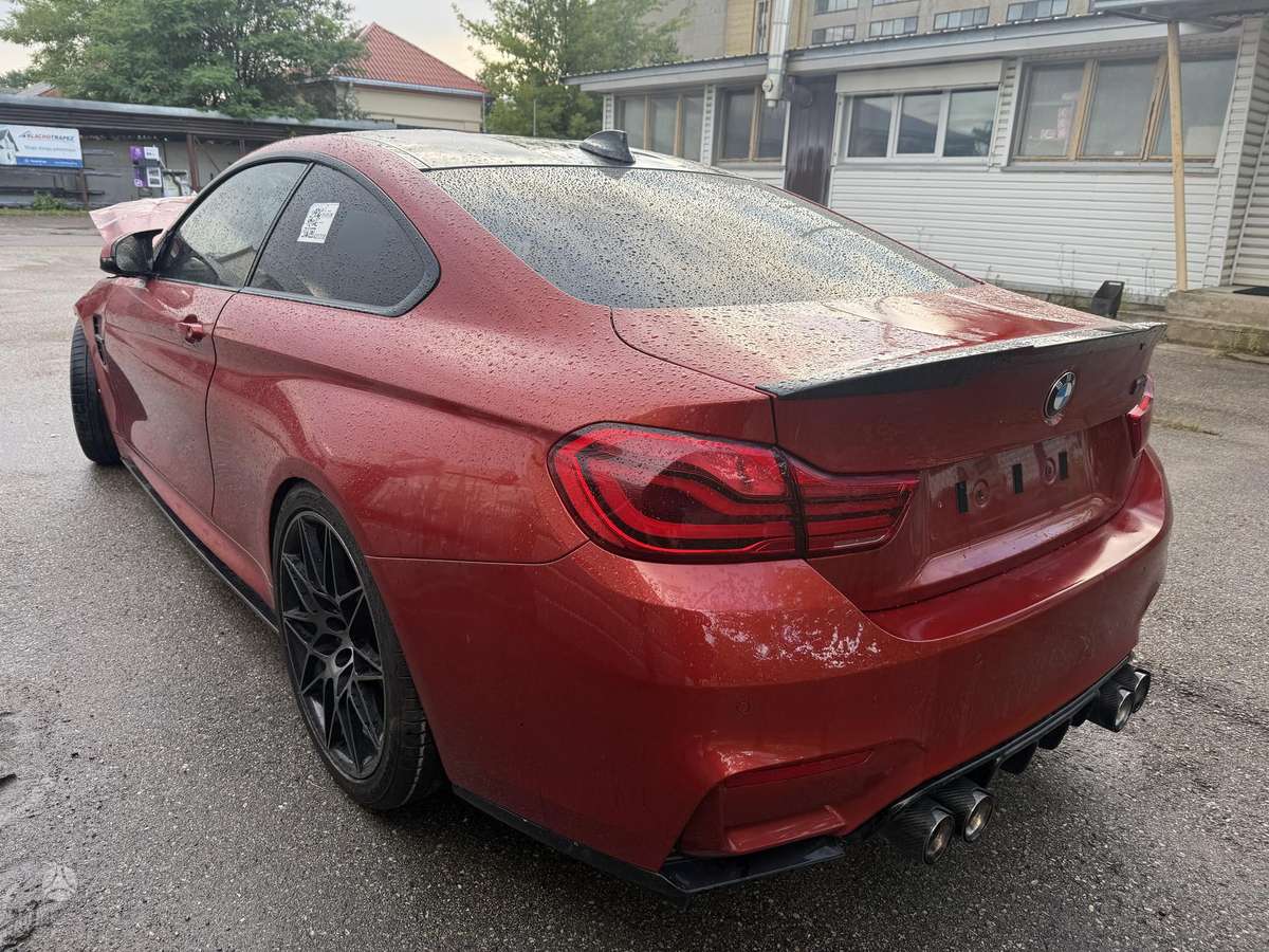 BMW M4, 3.0 l., coupe