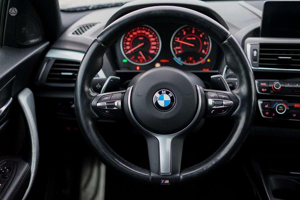 BMW 220, 2.0 l., coupe