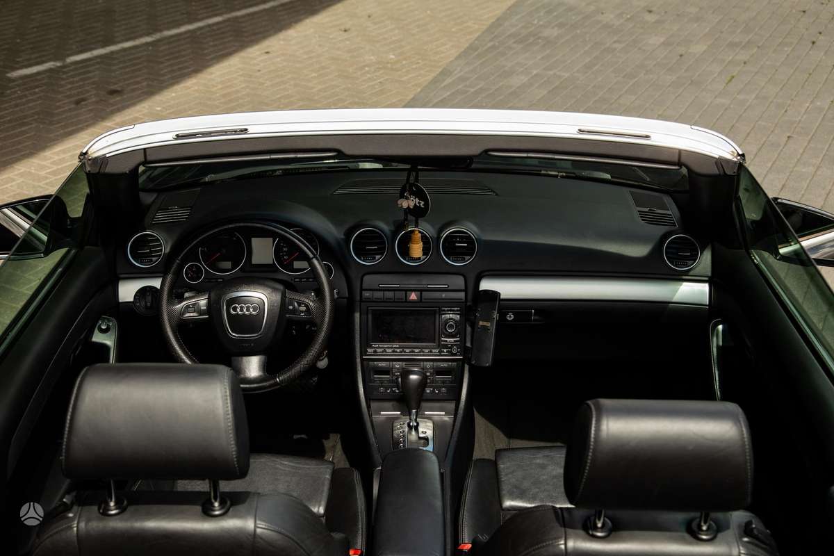 Audi A4, 2.0 l., convertible